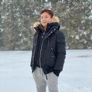 Meet your Posher, Louis